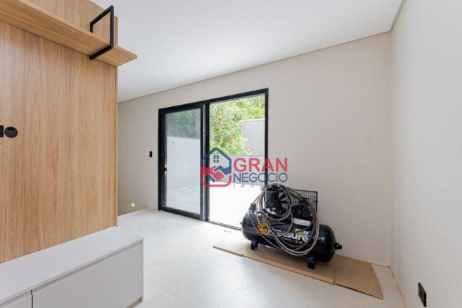 Imagem Casa com 3 Quartos para Alugar, 172 m² em Santa Felicidade - Curitiba Imagem Casa com 3 Quartos para Alugar, 172 m² em Santa Felicidade - Curitiba