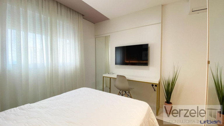 Imagem Apartamento com 4 Quartos à Venda, 240 m² em Centro - Balneário Camboriú Imagem Apartamento com 4 Quartos à Venda, 240 m² em Centro - Balneário Camboriú