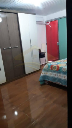 Imagem Casa com 3 Quartos à Venda, 134 m² em Pacaembu - Londrina