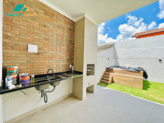 Imagem Casa com 3 Quartos à Venda, 100 m² em Nova Cerejeira - Atibaia