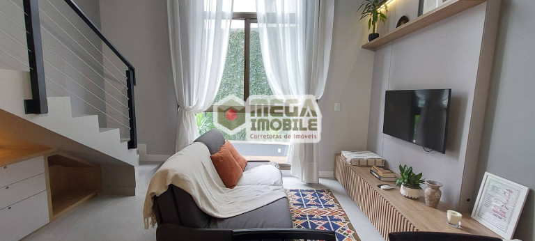 Imagem Apartamento com 1 Quarto à Venda, 45 m² em Carvoeira - Florianópolis