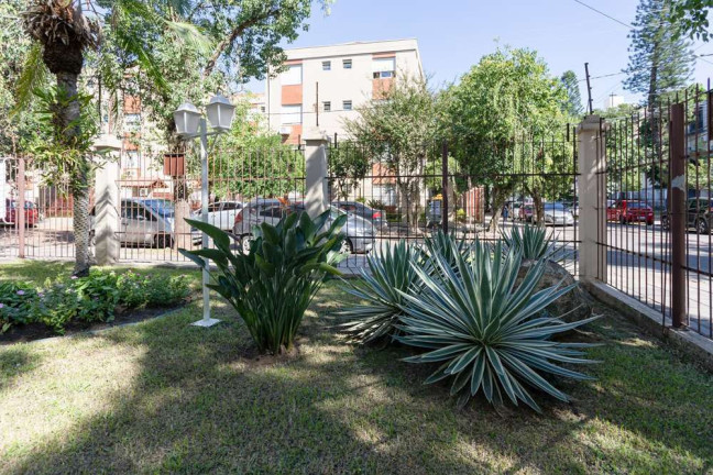 Imagem Imóvel com 2 Quartos à Venda, 80 m² em Passo Da Areia - Porto Alegre Imagem Imóvel com 2 Quartos à Venda, 80 m² em Passo Da Areia - Porto Alegre