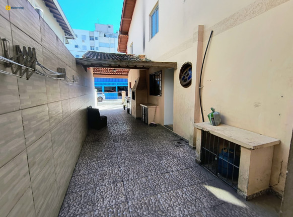 Imagem Casa com 6 Quartos à Venda, 280 m² em Trindade - Florianópolis