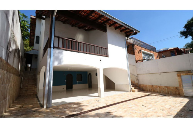 Casa com 4 Quartos à Venda, 332 m² em Jardim Leonor - São Paulo