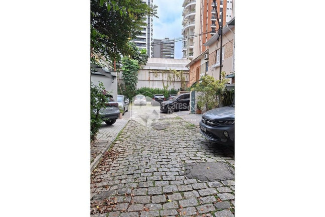 Imagem Casa com 3 Quartos à Venda, 207 m² em Vila Olímpia - São Paulo Imagem Casa com 3 Quartos à Venda, 207 m² em Vila Olímpia - São Paulo