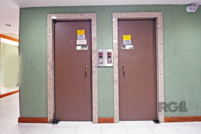 Imagem Apartamento com 3 Quartos à Venda, 128 m² em Cidade Baixa - Porto Alegre Imagem Apartamento com 3 Quartos à Venda, 128 m² em Cidade Baixa - Porto Alegre