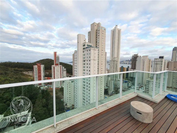 Imagem Cobertura com 3 Quartos à Venda, 268 m² em Pioneiros - Balneário Camboriú