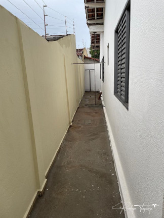 Imagem Casa com 3 Quartos à Venda, 132 m² em Setor Coimbra - Goiânia Imagem Casa com 3 Quartos à Venda, 132 m² em Setor Coimbra - Goiânia
