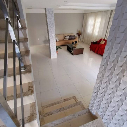 Imagem Sobrado com 3 Quartos à Venda, 350 m² em João Soares - Itabuna