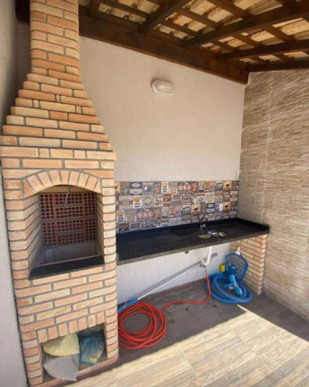 Imagem Casa com 2 Quartos à Venda,  em Jd. Regina - Itanhaém