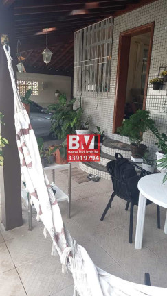 Imagem Casa com 4 Quartos à Venda, 208 m² em Vila Da Penha - Rio De Janeiro Imagem Casa com 4 Quartos à Venda, 208 m² em Vila Da Penha - Rio De Janeiro
