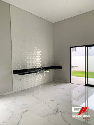 Imagem Casa com 3 Quartos à Venda, 300 m² em Piracangaguá - Taubaté Imagem Casa com 3 Quartos à Venda, 300 m² em Piracangaguá - Taubaté