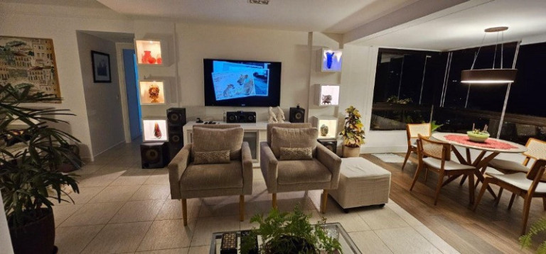 Imagem Imóvel com 4 Quartos à Venda, 162 m² em Jardim Apipema - Salvador