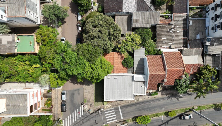 Terreno à Venda, 198 m² em Passo Da Areia - Porto Alegre