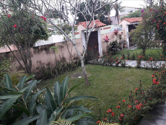 Imagem Casa com 6 Quartos à Venda, 450 m² em Fazendinha - Araruama Imagem Casa com 6 Quartos à Venda, 450 m² em Fazendinha - Araruama