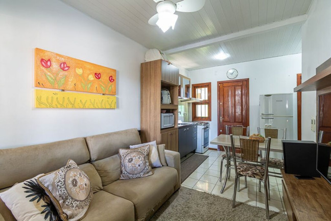 Imagem Casa com 2 Quartos à Venda, 41 m² em São José - Canoas