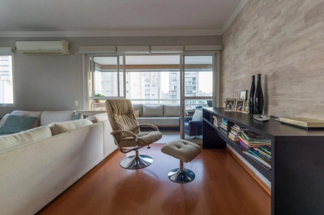 Imagem Imóvel com 3 Quartos à Venda, 137 m² em Vila Olímpia - São Paulo Imagem Imóvel com 3 Quartos à Venda, 137 m² em Vila Olímpia - São Paulo