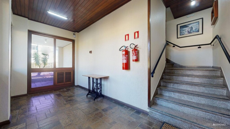 Imagem Imóvel com 2 Quartos à Venda, 78 m² em Cristal - Porto Alegre