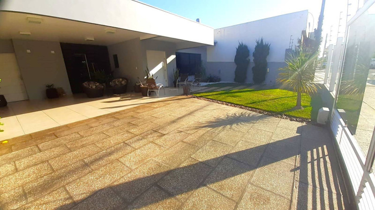 Imagem Casa com 2 Quartos à Venda, 238 m² em Centro - Itaqui