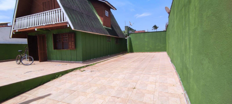 Imagem Casa com 2 Quartos à Venda, 325 m² em Três Marias - Peruíbe Imagem Casa com 2 Quartos à Venda, 325 m² em Três Marias - Peruíbe
