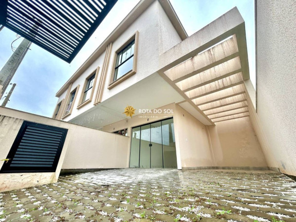 Sobrado com 2 Quartos à Venda, 82 m² em Bombas - Bombinhas
