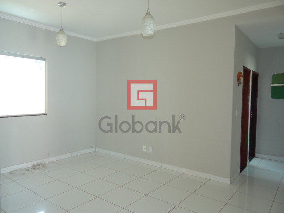 Imagem Casa com 3 Quartos à Venda, 162 m² em Vila Greice - Montes Claros