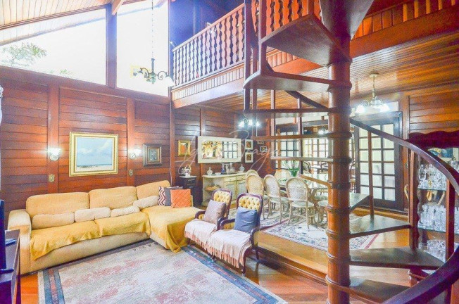 Imagem Casa com 3 Quartos à Venda, 252 m² em Pilarzinho - Curitiba Imagem Casa com 3 Quartos à Venda, 252 m² em Pilarzinho - Curitiba