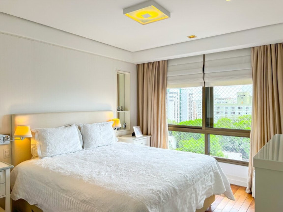 Imagem Apartamento com 3 Quartos à Venda, 177 m² em Moinhos De Vento - Porto Alegre