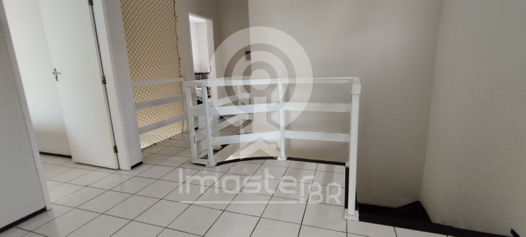 Imagem Casa com 5 Quartos à Venda, 175 m² em Edson Queiroz - Fortaleza Imagem Casa com 5 Quartos à Venda, 175 m² em Edson Queiroz - Fortaleza