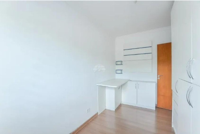 Imagem Casa com 3 Quartos à Venda, 190 m² em Novo Mundo - Curitiba Imagem Casa com 3 Quartos à Venda, 190 m² em Novo Mundo - Curitiba