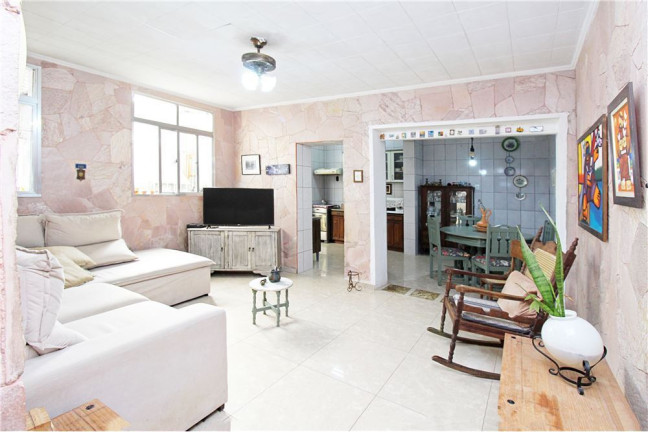 Imóvel com 2 Quartos à Venda,  em Petrópolis - Porto Alegre