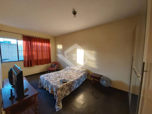 Imagem Casa com 5 Quartos à Venda, 250 m² em Campo Grande - Rio De Janeiro Imagem Casa com 5 Quartos à Venda, 250 m² em Campo Grande - Rio De Janeiro