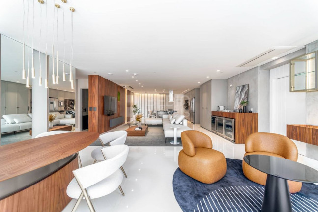 Imagem Apartamento com 4 Quartos à Venda, 256 m² em Centro - Balneário Camboriú
