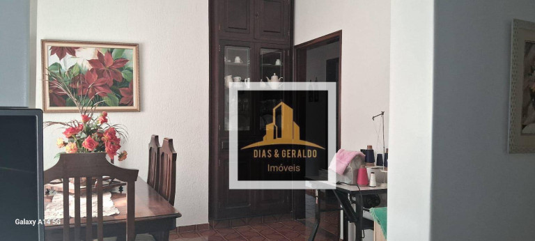 Imagem Casa com 2 Quartos à Venda, 200 m² em Conjunto Residencial Trinta E Um De Março - São José Dos Campos Imagem Casa com 2 Quartos à Venda, 200 m² em Conjunto Residencial Trinta E Um De Março - São José Dos Campos