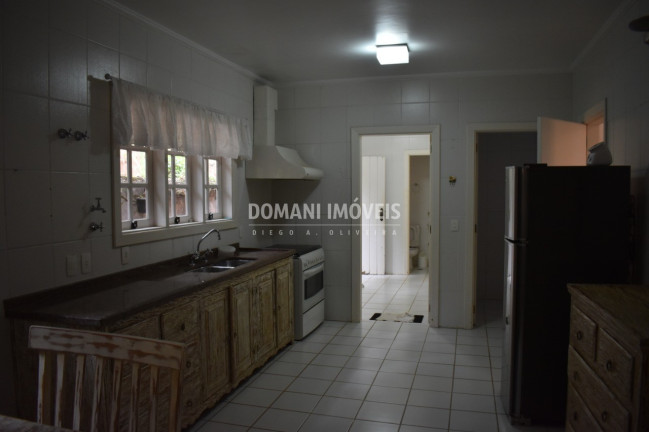 Imagem Casa com 3 Quartos à Venda, 400 m² em Região De Descansópolis - Campos Do Jordão Imagem Casa com 3 Quartos à Venda, 400 m² em Região De Descansópolis - Campos Do Jordão