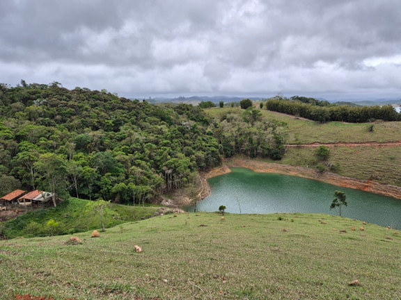 Imagem Chácara com 2 Quartos à Venda, 180 m² em Macaco - Paraibuna Imagem Chácara com 2 Quartos à Venda, 180 m² em Macaco - Paraibuna