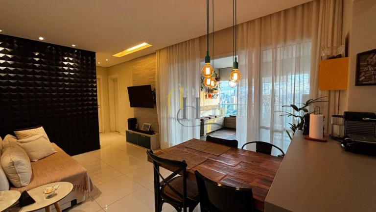Imagem Apartamento com 2 Quartos à Venda, 73 m² em Jardim Aeroporto - São Paulo