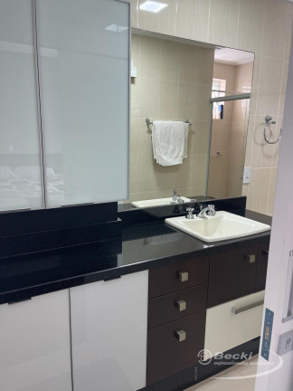 Imagem Apartamento com 3 Quartos para Alugar, 140 m² em Atiradores - Joinville