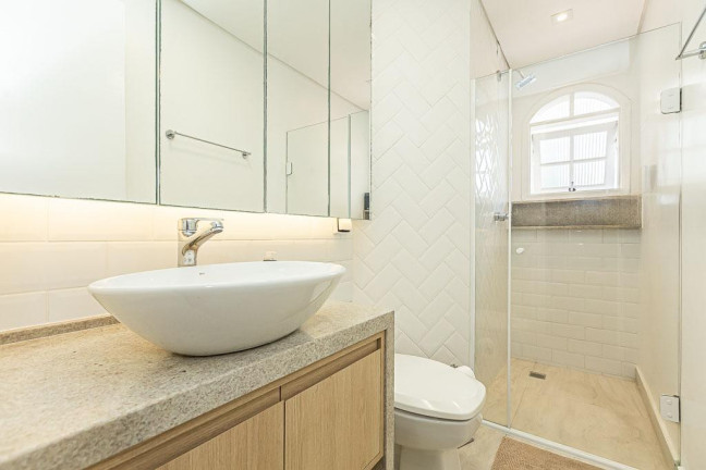 Imagem Sobrado com 3 Quartos à Venda, 144 m² em Boa Vista - Curitiba Imagem Sobrado com 3 Quartos à Venda, 144 m² em Boa Vista - Curitiba