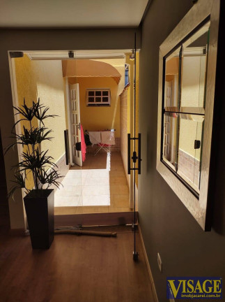 Imagem Casa com 4 Quartos à Venda, em Pq. California - Jacareí Imagem Casa com 4 Quartos à Venda, em Pq. California - Jacareí