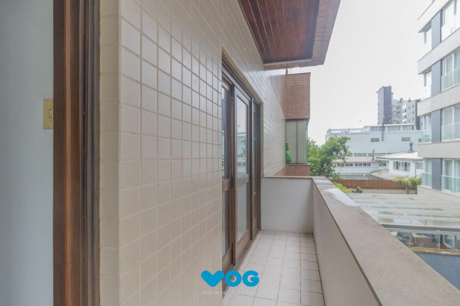 Imagem Imóvel com 3 Quartos à Venda, 225 m² em Petrópolis - Porto Alegre Imagem Imóvel com 3 Quartos à Venda, 225 m² em Petrópolis - Porto Alegre