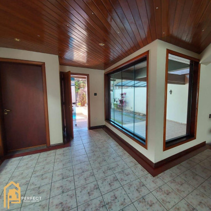Imagem Casa com 3 Quartos à Venda, 400 m² em Jardim Das Nações - Taubaté