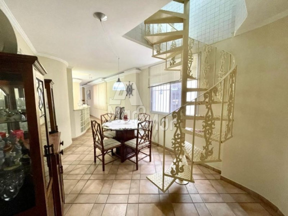 Imagem Apartamento com 3 Quartos à Venda, 140 m² em Pitangueiras - Guarujá