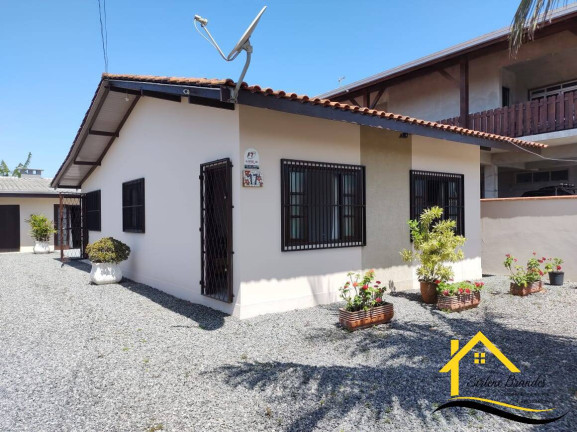 Imagem Casa com 3 Quartos à Venda, 360 m² em Centro - Balneário Barra Do Sul Imagem Casa com 3 Quartos à Venda, 360 m² em Centro - Balneário Barra Do Sul