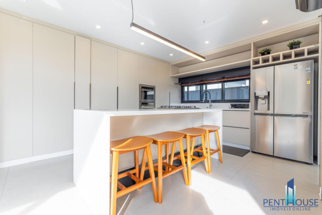 Imagem Casa com 3 Quartos à Venda, 431 m² em Santa Regina - Camboriú