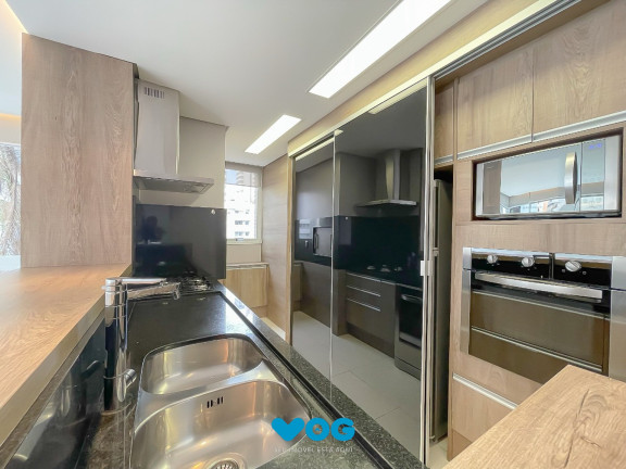 Imagem Imóvel com 2 Quartos à Venda, 88 m² em Petrópolis - Porto Alegre Imagem Imóvel com 2 Quartos à Venda, 88 m² em Petrópolis - Porto Alegre