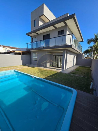 Imagem Sobrado com 4 Quartos à Venda, 139 m² em Balneário Coroados - Guaratuba