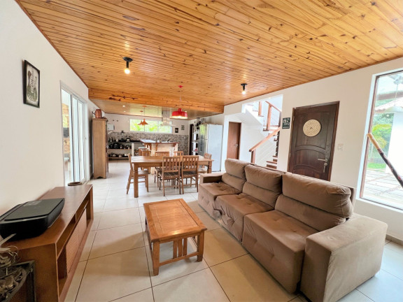 Imagem Casa com 3 Quartos à Venda, 400 m² em Granja Viana Ii - Cotia Imagem Casa com 3 Quartos à Venda, 400 m² em Granja Viana Ii - Cotia