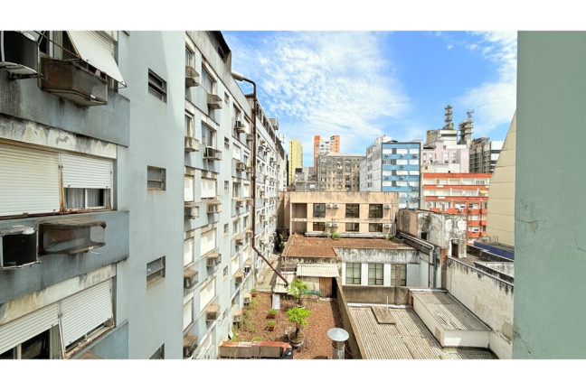 Imagem Apartamento com 2 Quartos à Venda, 49 m² em Centro Histórico - Porto Alegre Imagem Apartamento com 2 Quartos à Venda, 49 m² em Centro Histórico - Porto Alegre