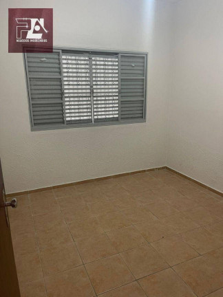 Imagem Casa com 5 Quartos à Venda ou Locação, 200 m² em Centro - Lorena Imagem Casa com 5 Quartos à Venda ou Locação, 200 m² em Centro - Lorena